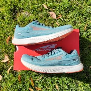 Altra Escalante 3 Dusty Teal and Orange